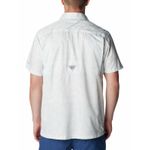 Camisa-Manga-Corta-Hombre-Super-Slack-Tide-Camp-Gris-Columbia