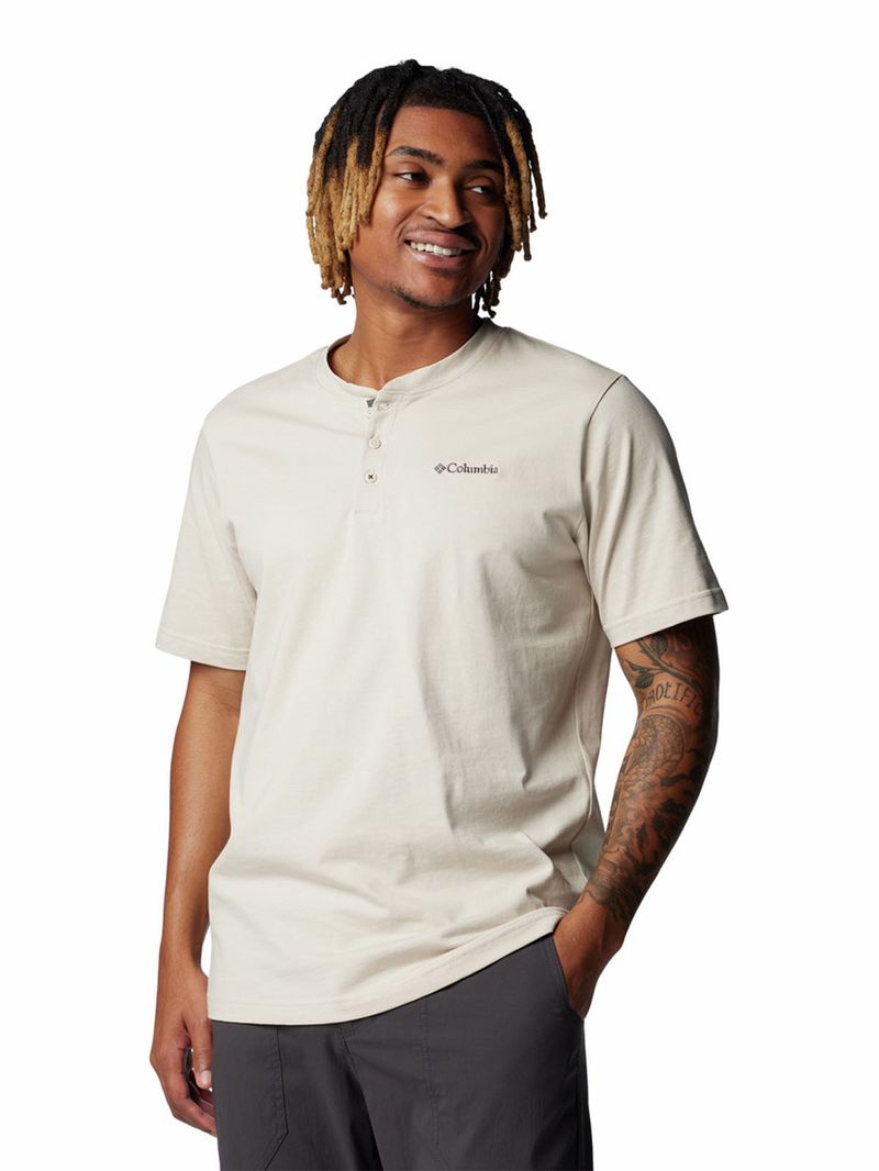 Polera-Manga-Corta-Hombre-Landroamer-Henley-Beige-Columbia